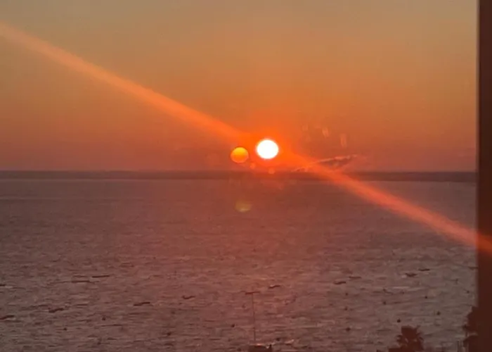 Aux Pieds Des Plages, Du Port, De La Piste Cyclable Et Des Commerces De Proximite, Un Au Dernier Etage Avec Vue Panoramique Sur Le Bassin D'arcachon, Entierement Renove, Dans Avec Piscine Lejlighed *