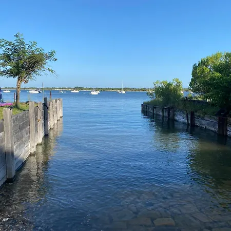 Aux Pieds Des Plages, Du Port, De La Piste Cyclable Et Des Commerces De Proximite, Un Au Dernier Etage Avec Vue Panoramique Sur Le Bassin D'arcachon, Entierement Renove, Dans Avec Piscine *